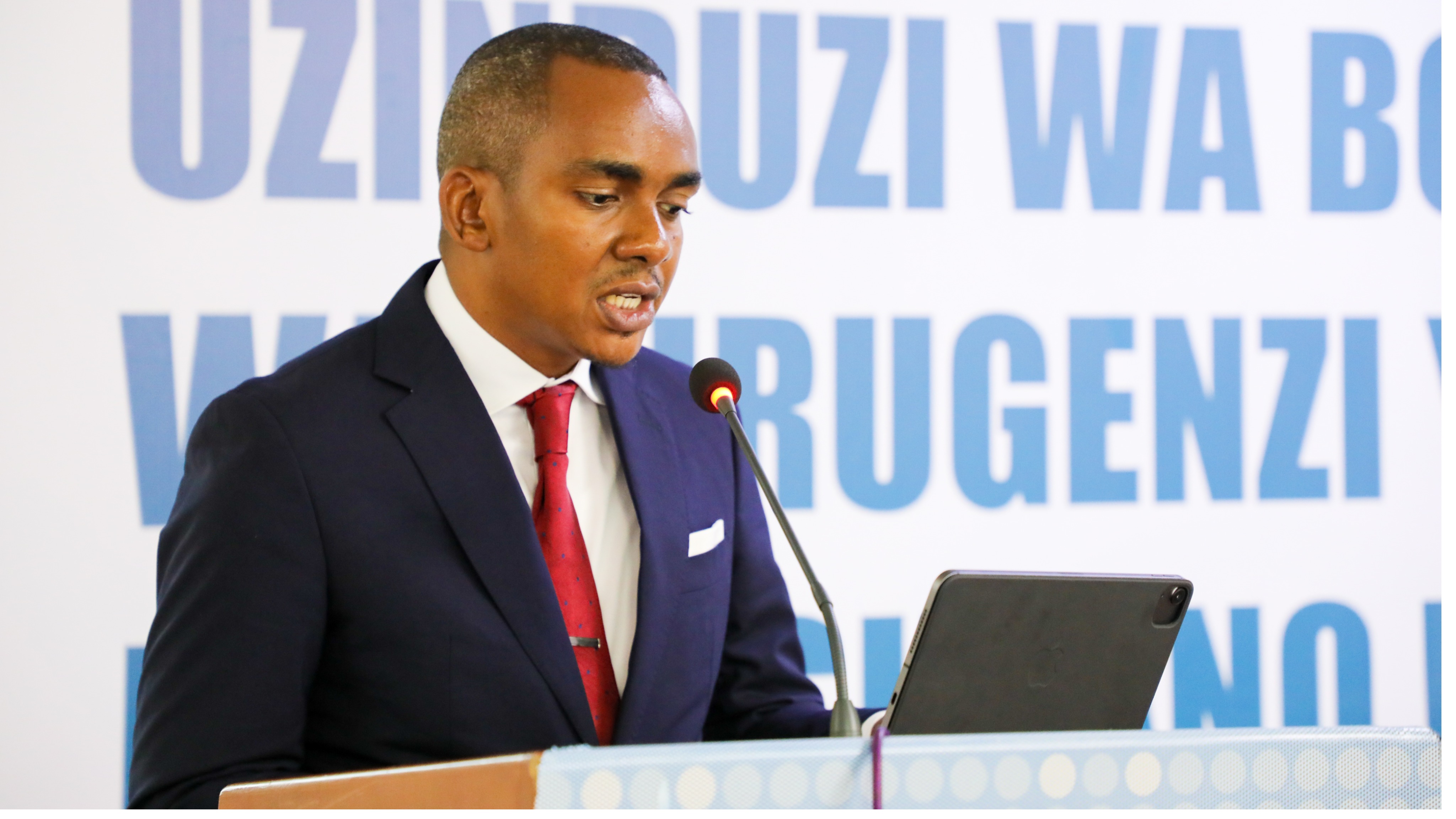 Waziri Silaa Aiagiza Bodi ya UCSAF Kusimamia Ujenzi wa Minara 758 ya Mawasiliano Vijijini ili Kuchochea Uchumi wa Kidijitali