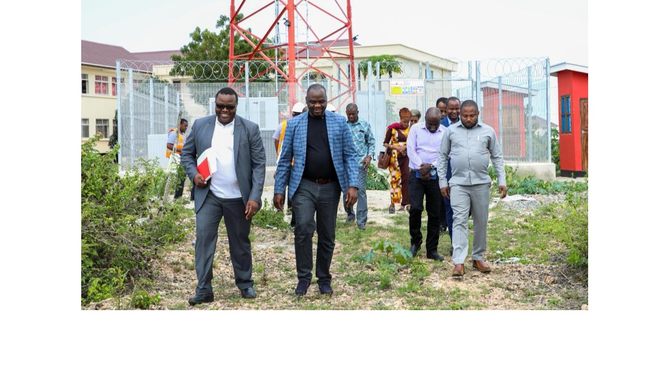 Naibu Katibu Mkuu akagua ujenzi wa minara iliyofadhiliwa na UCSAF
