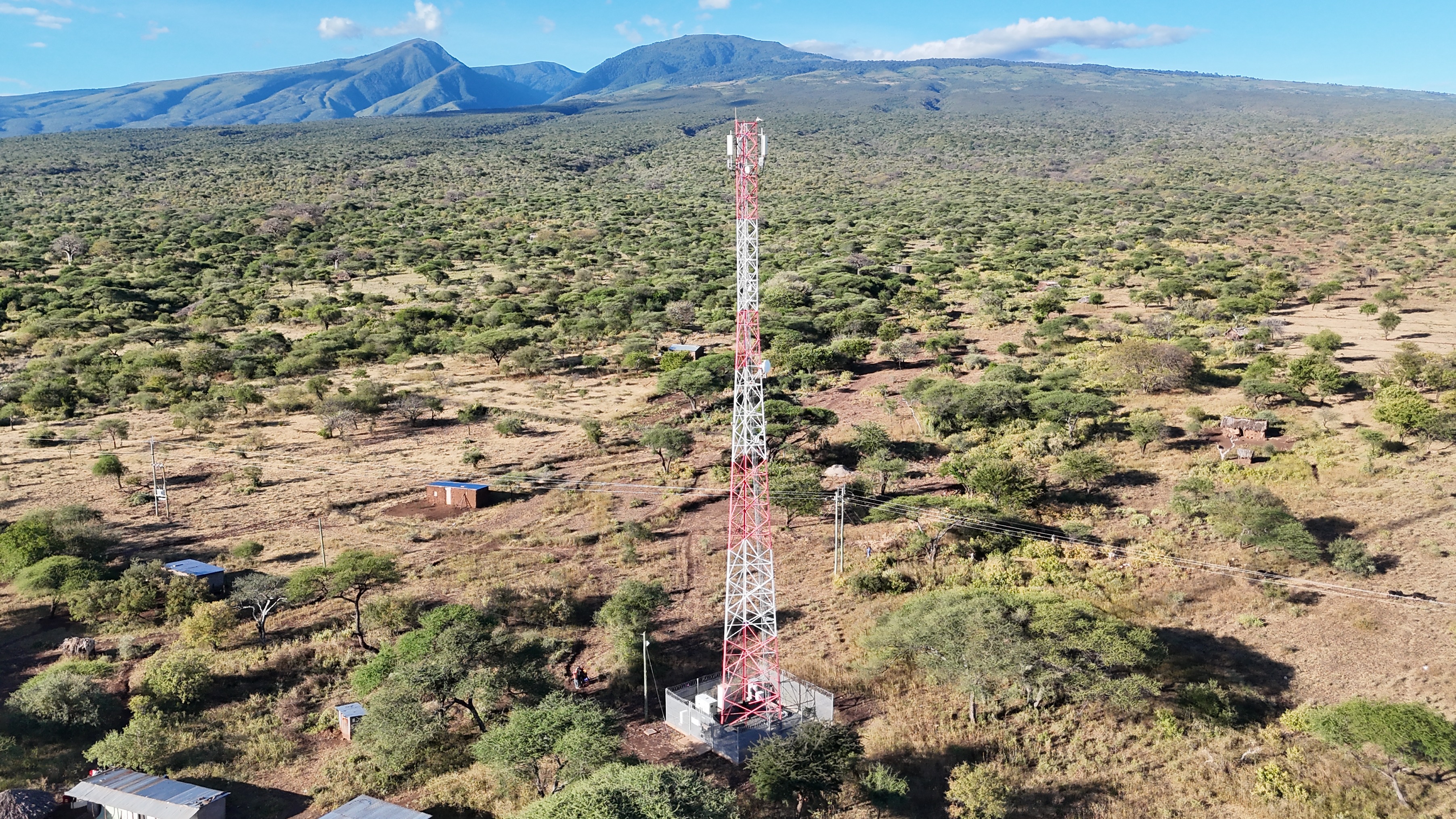 SERIKALI YAENDELEA KUBORESH­A HUDUMA ZA MAWASILIANO VIJIJINI