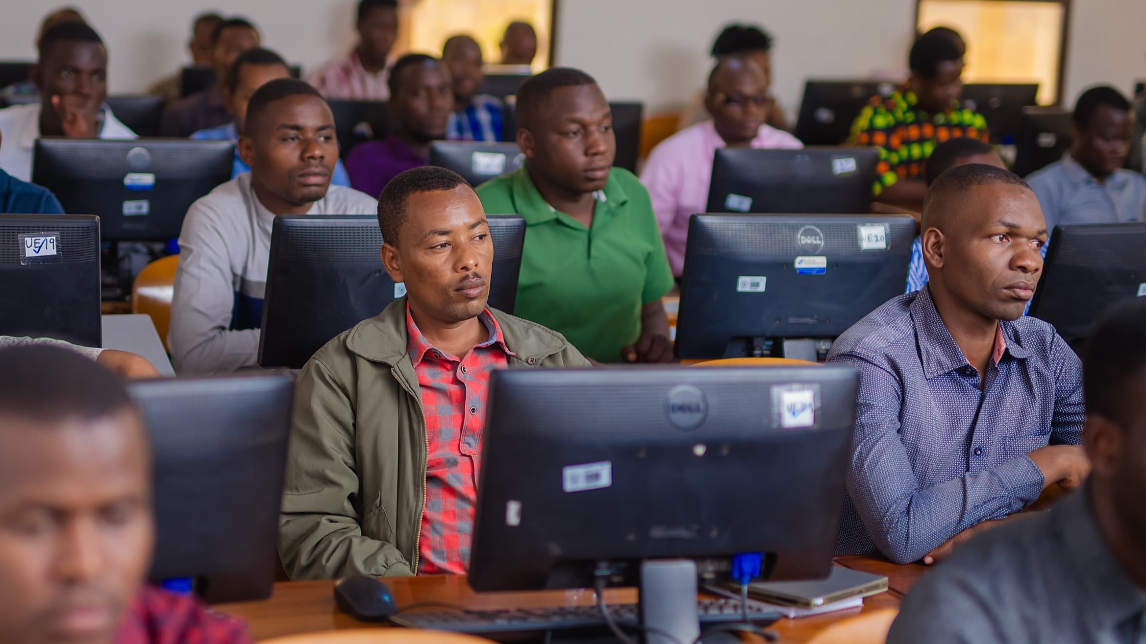 SHULE 210 ZIMEFIKISHIWA VIFAA VYA TEHAMA KUPITIA UCSAF